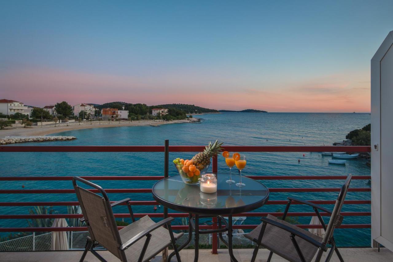 Apartments Villa Zrinka - Last Season Ever! 로고즈니차 외부 사진