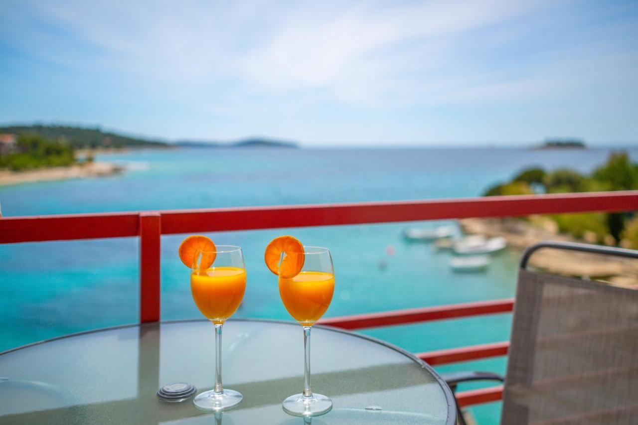 Apartments Villa Zrinka - Last Season Ever! 로고즈니차 외부 사진