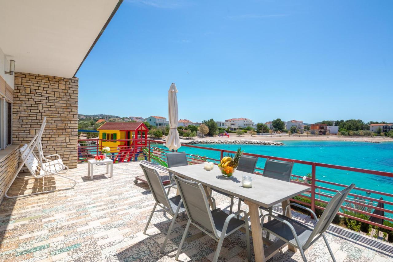 Apartments Villa Zrinka - Last Season Ever! 로고즈니차 외부 사진