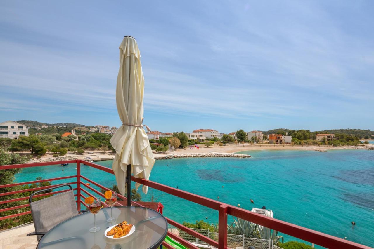 Apartments Villa Zrinka - Last Season Ever! 로고즈니차 외부 사진