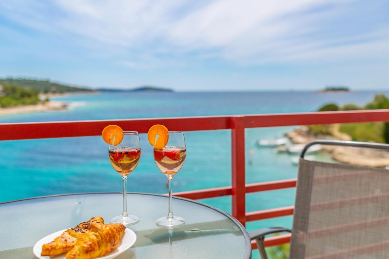 Apartments Villa Zrinka - Last Season Ever! 로고즈니차 외부 사진