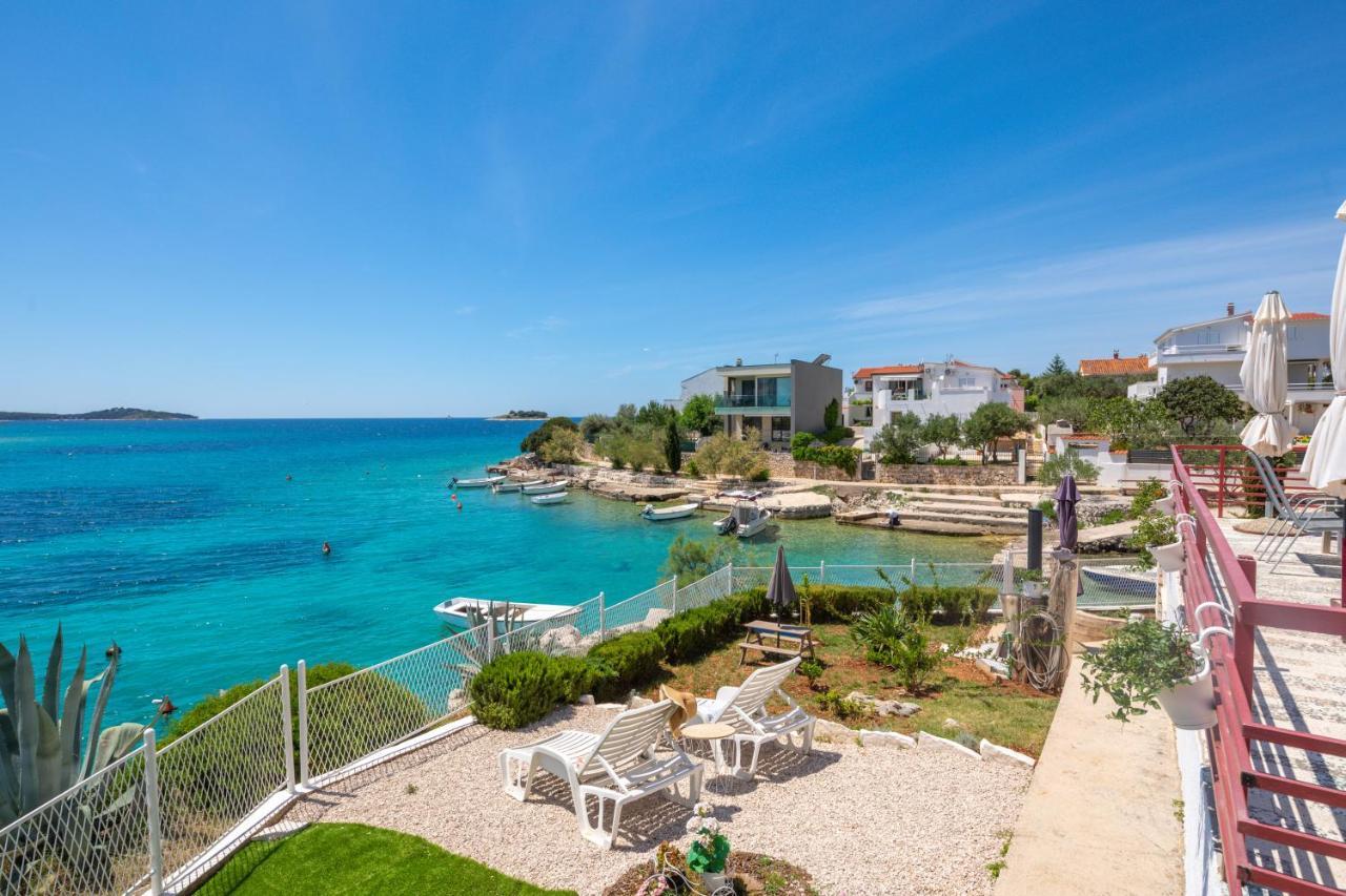 Apartments Villa Zrinka - Last Season Ever! 로고즈니차 외부 사진